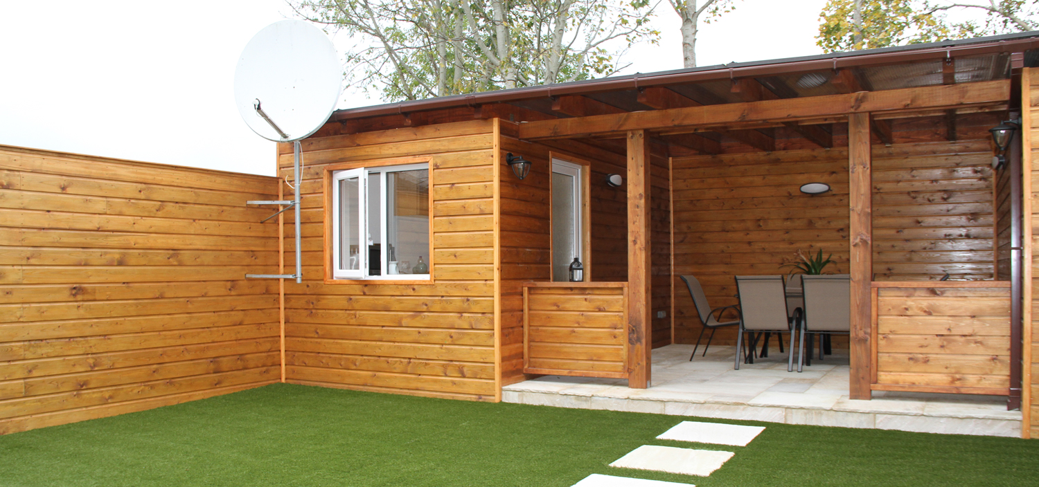 Canopy Garden Kitchen 1